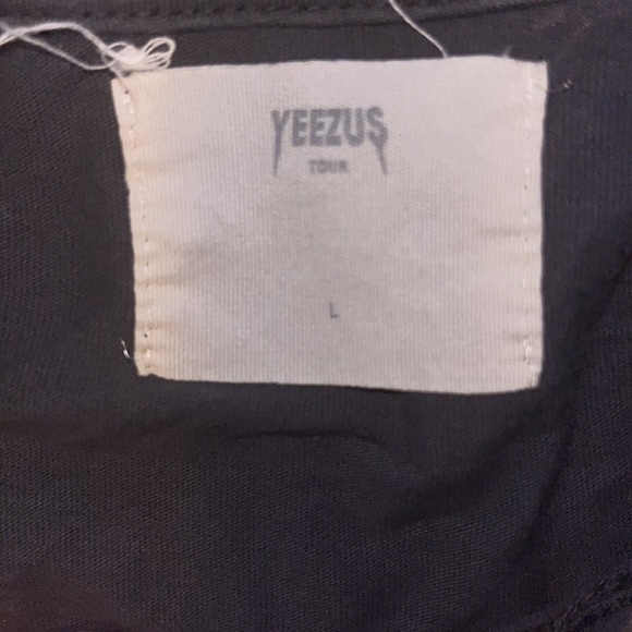 Yeezys tour t-shirt - Picture 3 of 3